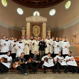 Snimljen glazbeni video spot za pjesmu „Evo me Isuse!“ šalatskih sjemeništaraca